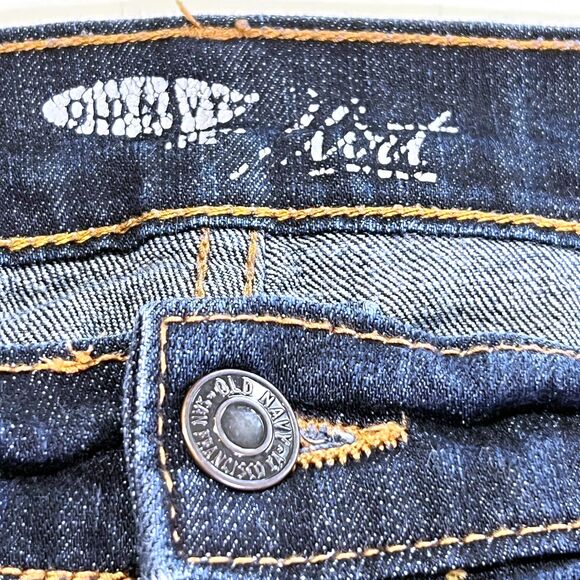 Old Navy Women's Mid-Rise Stretch Bootcut Jeans Size 12 Short - Picture 4 of 7